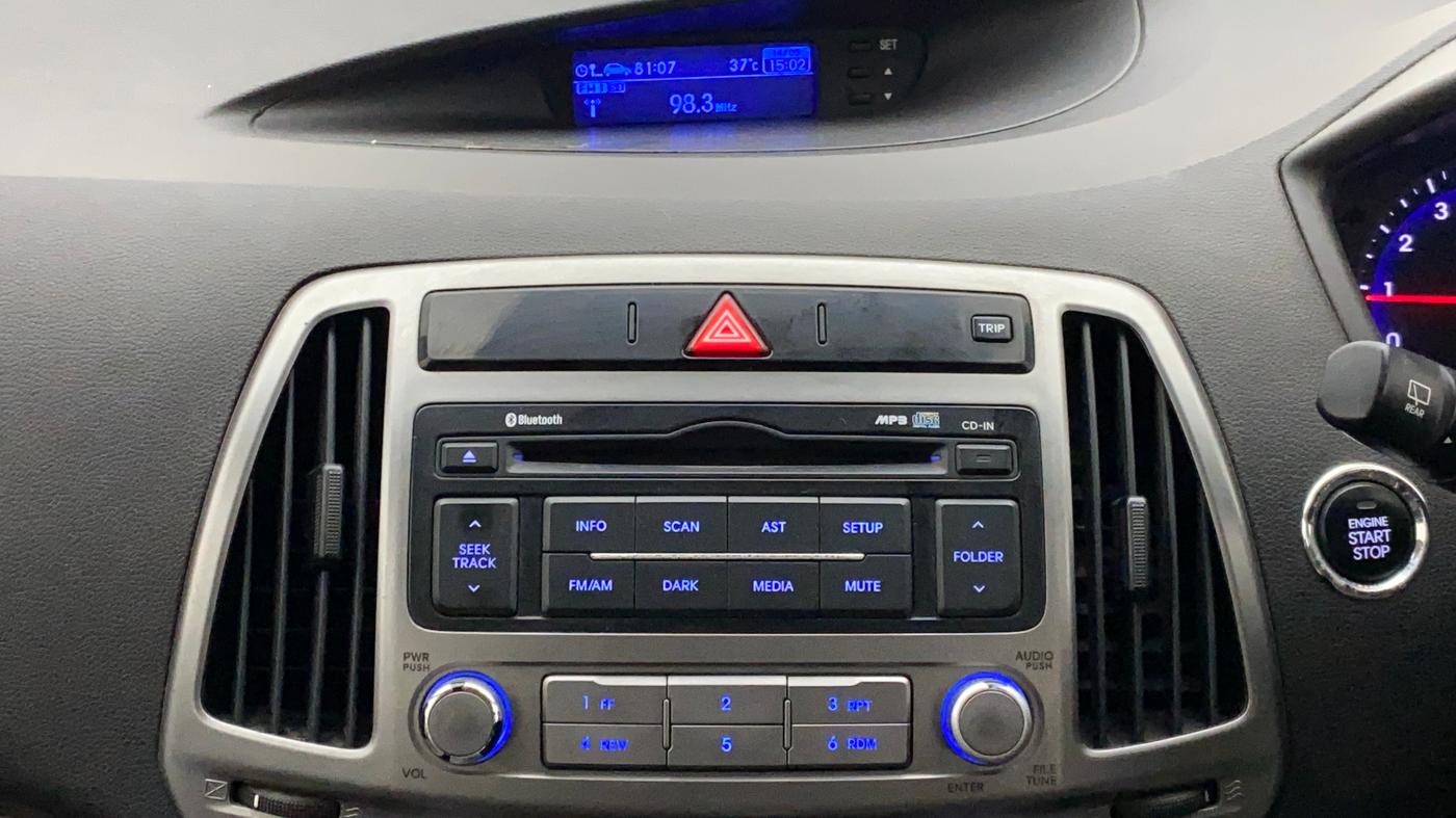 2013 Hyundai i20 ASTA 1.2, Petrol, Manual, 69,222 km, Infotainment System