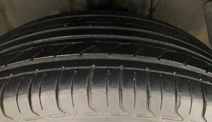 2013 Hyundai i20 ASTA 1.2, Petrol, Manual, 69,222 km, Right Front Tyre Tread