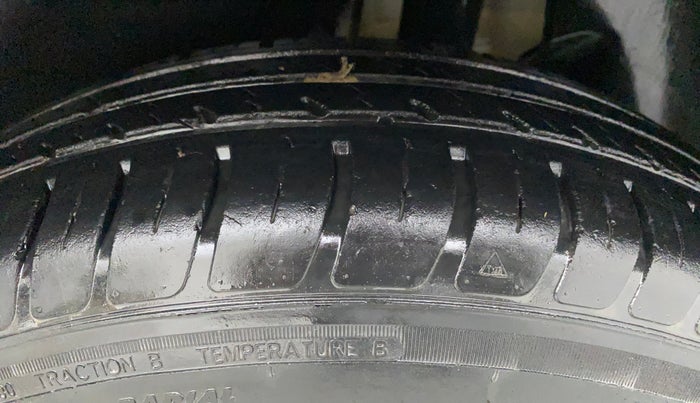 2019 Maruti Dzire LXI, Petrol, Manual, 21,671 km, Left Rear Tyre Tread