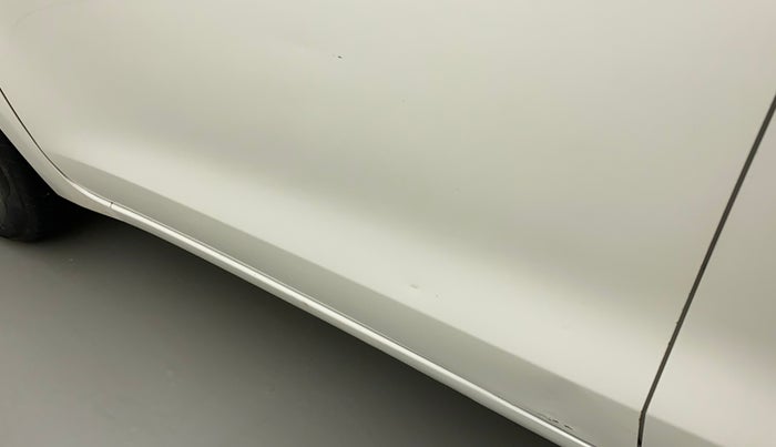 2019 Maruti Dzire LXI, Petrol, Manual, 21,671 km, Front passenger door - Slightly dented