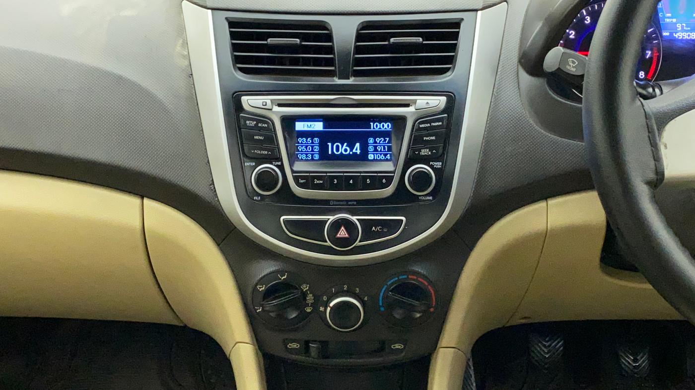 2011 Hyundai Verna FLUIDIC 1.4 VTVT, Petrol, Manual, 49,908 km, Air Conditioner