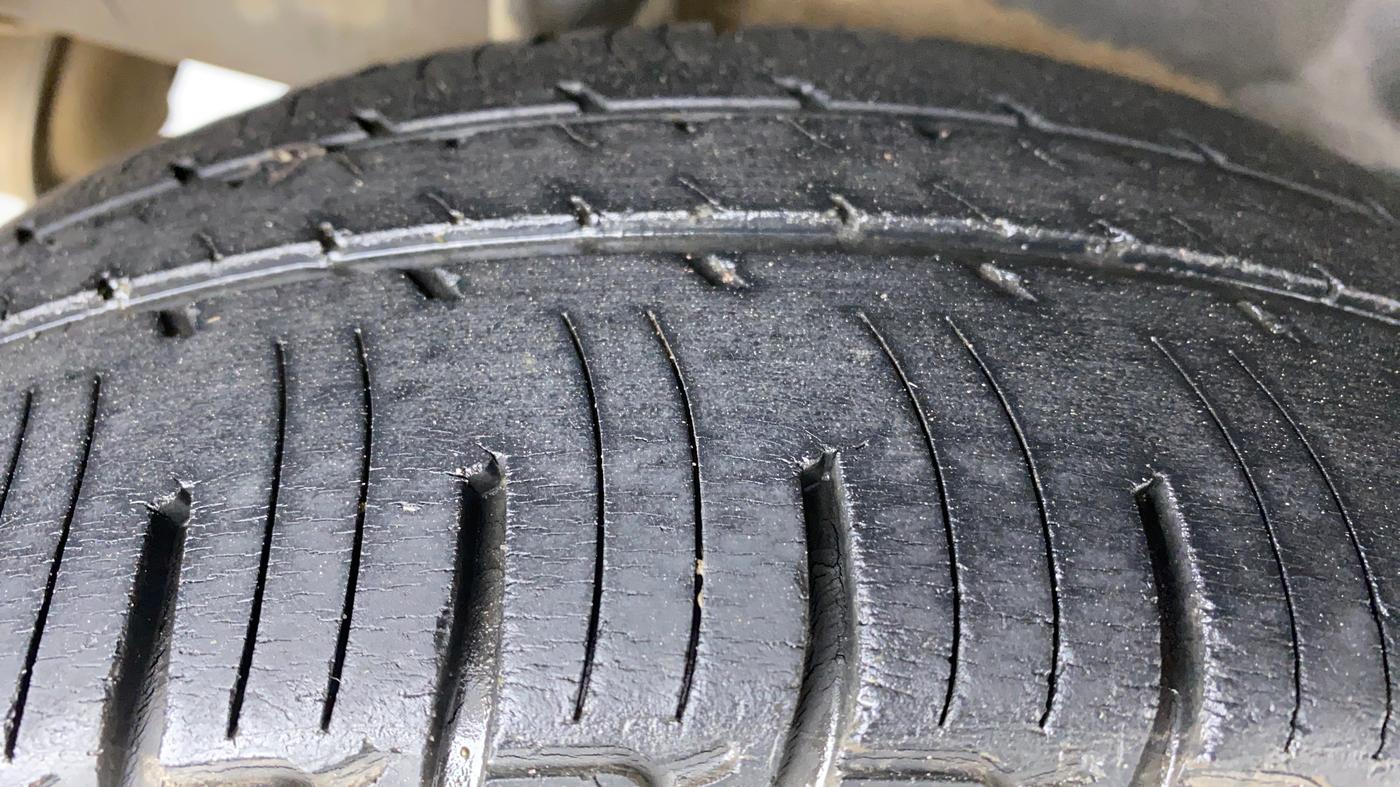 2013 Honda Amaze 1.2 SMT I VTEC, Petrol, Manual, 64,275 km, Right Rear Tyre Tread