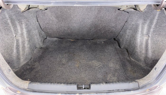 2013 Honda Amaze 1.2 SMT I VTEC, Petrol, Manual, 64,275 km, Boot Inside