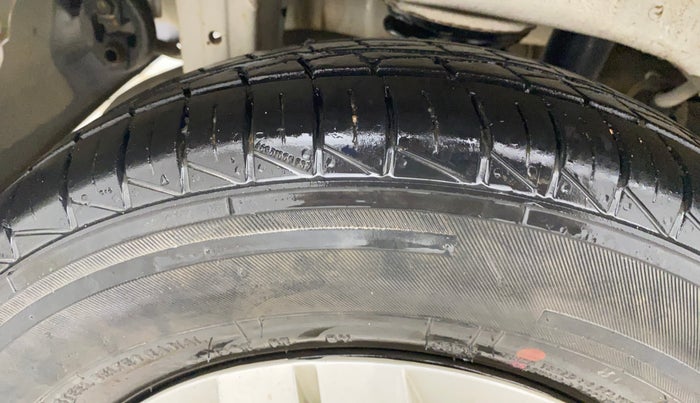 2021 Maruti Alto VXI, Petrol, Manual, 25,961 km, Right Rear Tyre Tread