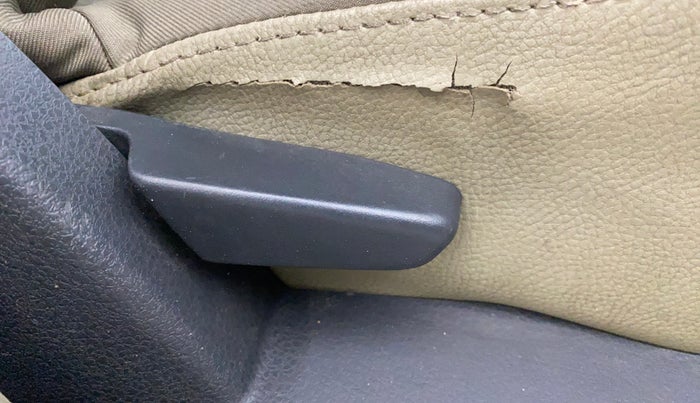 2014 Nissan Terrano XL (P), Petrol, Manual, 63,364 km, Driver Side Adjustment Panel