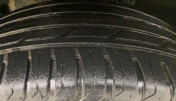 2014 Nissan Terrano XL (P), Petrol, Manual, 63,364 km, Left Front Tyre Tread