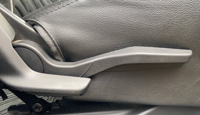 2022 Maruti Swift ZXI AMT, Petrol, Automatic, 31,362 km, Driver Side Adjustment Panel