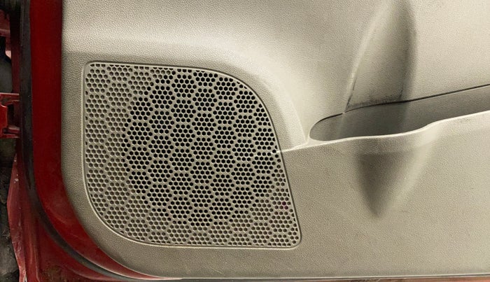 2016 Mahindra Kuv100 K6 5 STR, Petrol, Manual, 79,691 km, Speaker