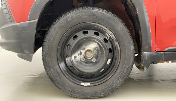 2016 Mahindra Kuv100 K6 5 STR, Petrol, Manual, 79,691 km, Left Front Wheel