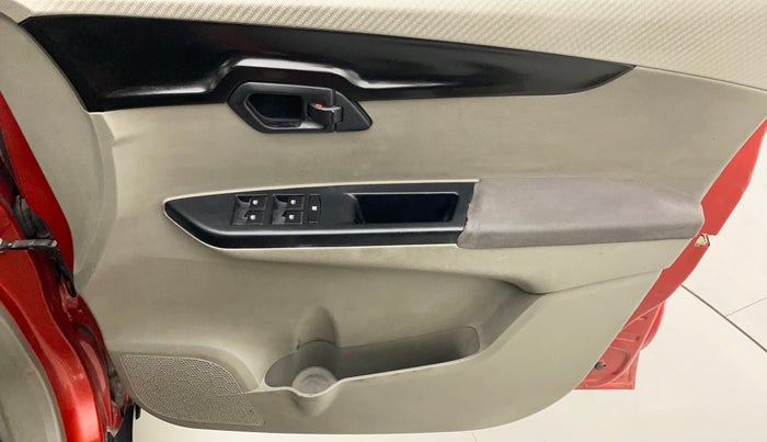 2016 Mahindra Kuv100 K6 5 STR, Petrol, Manual, 79,691 km, Driver Side Door Panels Control