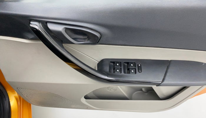 2016 Tata Tiago XT 1.2 REVOTRON, Petrol, Manual, 37,650 km, Driver Side Door Panels Control