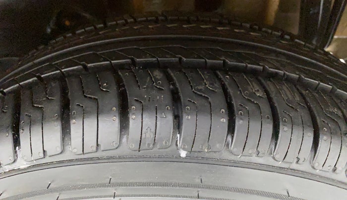 2016 Tata Tiago XT 1.2 REVOTRON, Petrol, Manual, 37,650 km, Left Rear Tyre Tread