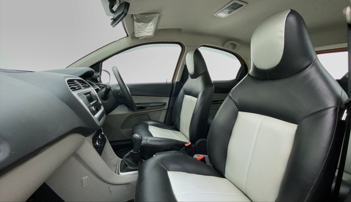 2016 Tata Tiago XT 1.2 REVOTRON, Petrol, Manual, 37,650 km, Right Side Front Door Cabin