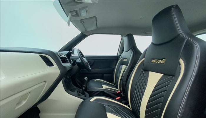 2020 Maruti New Wagon-R LXI 1.0 L, Petrol, Manual, 47,198 km, Right Side Front Door Cabin