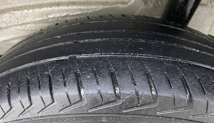 2020 Maruti New Wagon-R LXI 1.0 L, Petrol, Manual, 47,198 km, Left Rear Tyre Tread