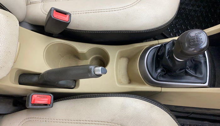 2015 Hyundai Verna FLUIDIC 1.6 CRDI S(O) 4S, Diesel, Manual, 99,607 km, Gear Lever
