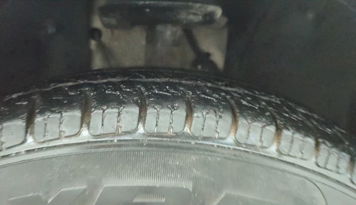 2020 Tata ALTROZ XE PETROL, Petrol, Manual, 80,255 km, Right Front Tyre Tread
