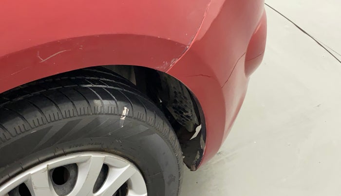 2010 Hyundai i20 MAGNA (O) 1.2, Petrol, Manual, 65,702 km, Right fender - Lining loose