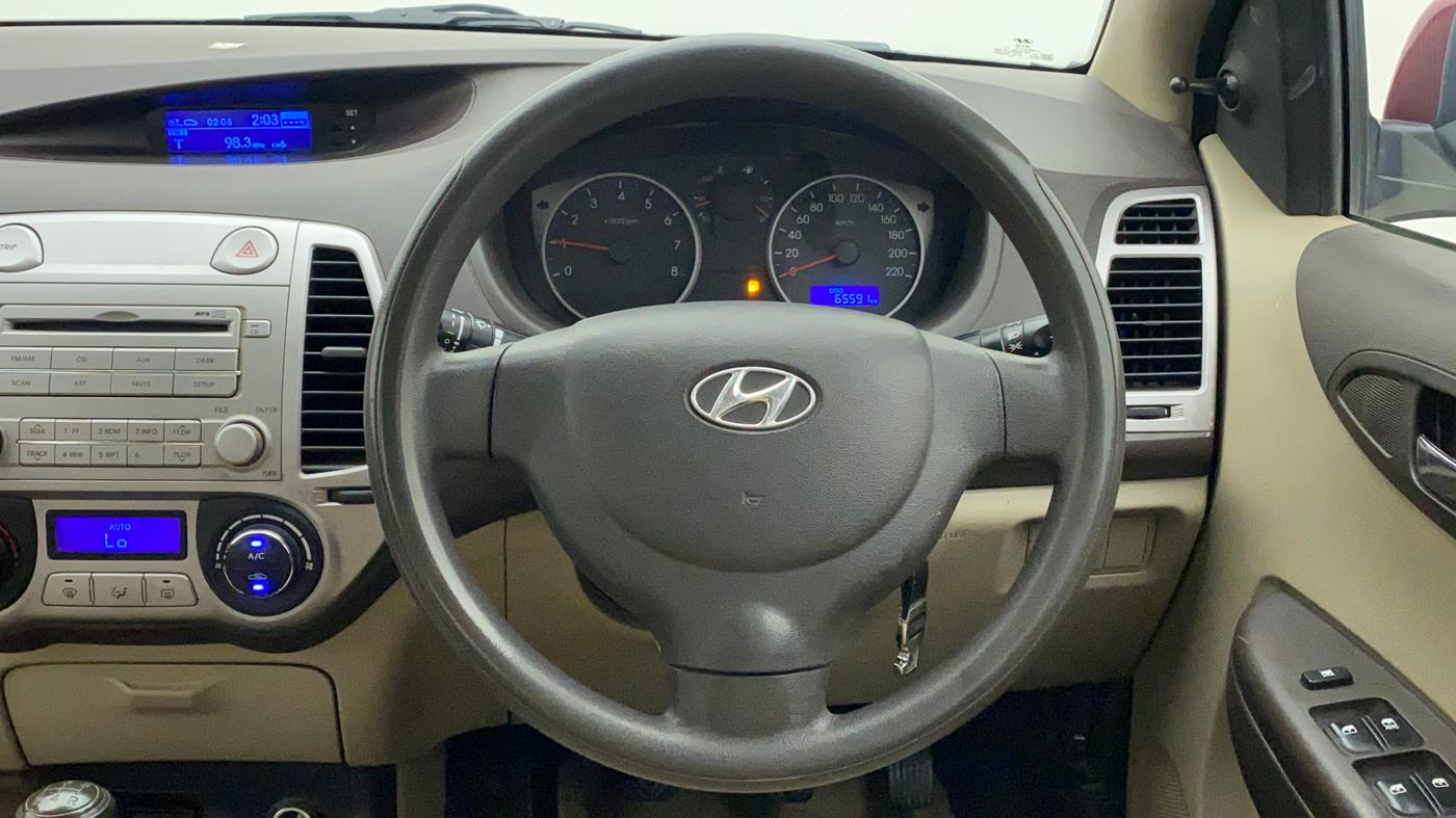 2010 Hyundai i20 MAGNA (O) 1.2, Petrol, Manual, 65,702 km, Steering Wheel Close Up