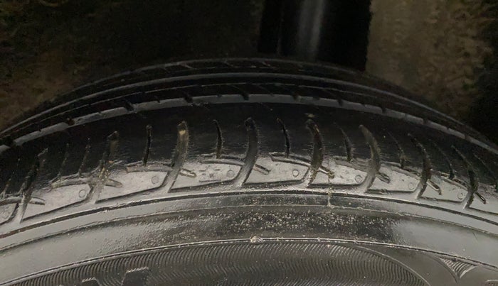 2020 Toyota Glanza G, Petrol, Manual, 84,448 km, Left Rear Tyre Tread