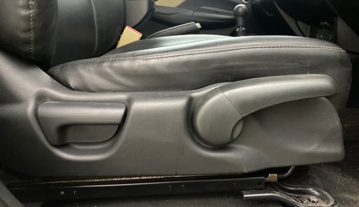 2017 Honda Jazz 1.2L I-VTEC SV, Petrol, Manual, 34,549 km, Driver Side Adjustment Panel