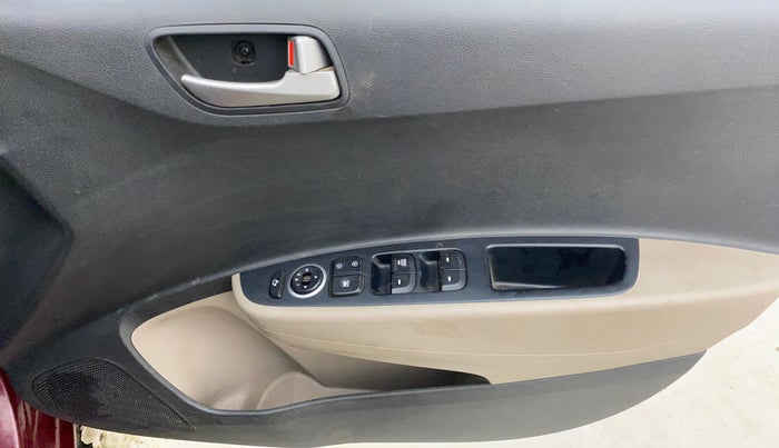 2014 Hyundai Grand i10 SPORTZ AT 1.2 KAPPA VTVT, Petrol, Automatic, 33,416 km, Driver Side Door Panels Control