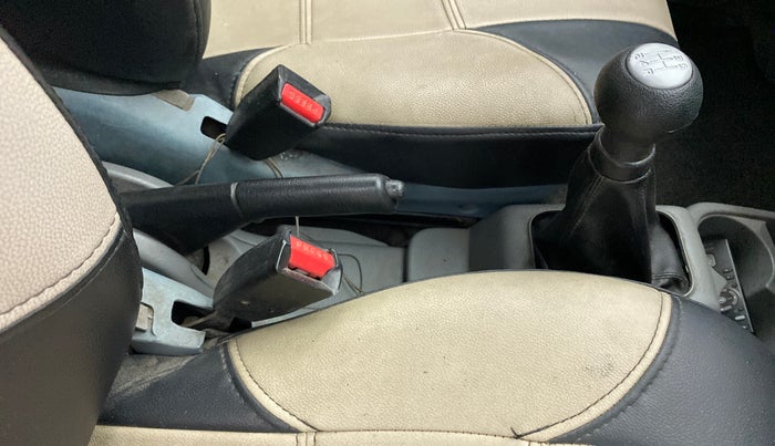 2013 Maruti Alto K10 VXI, Petrol, Manual, 62,715 km, Gear Lever