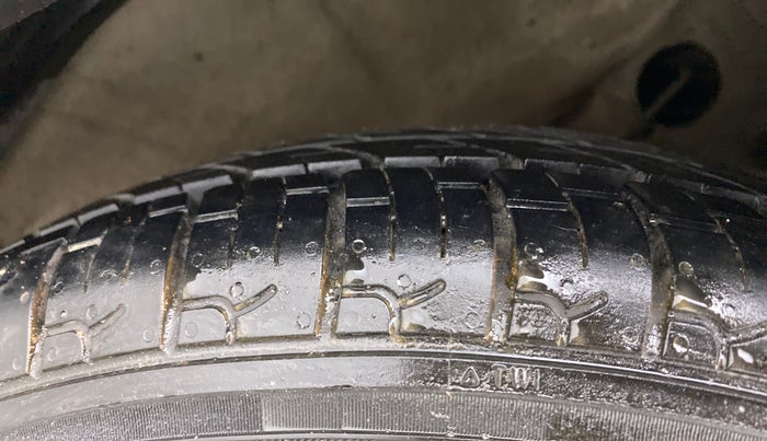 2013 Maruti Alto K10 VXI, Petrol, Manual, 62,715 km, Right Front Tyre Tread
