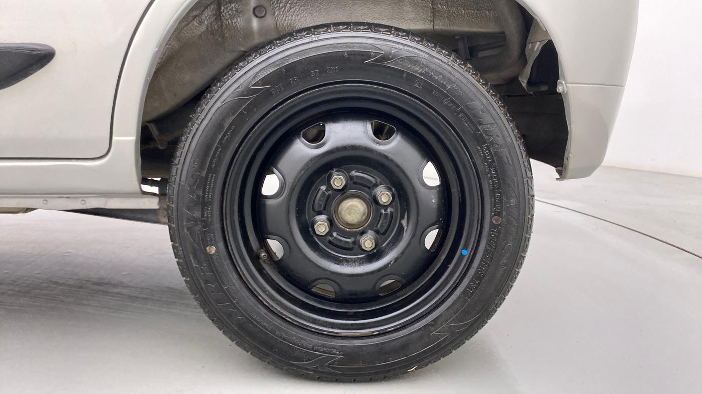 2013 Maruti Alto K10 VXI, Petrol, Manual, 62,715 km, Left Rear Wheel