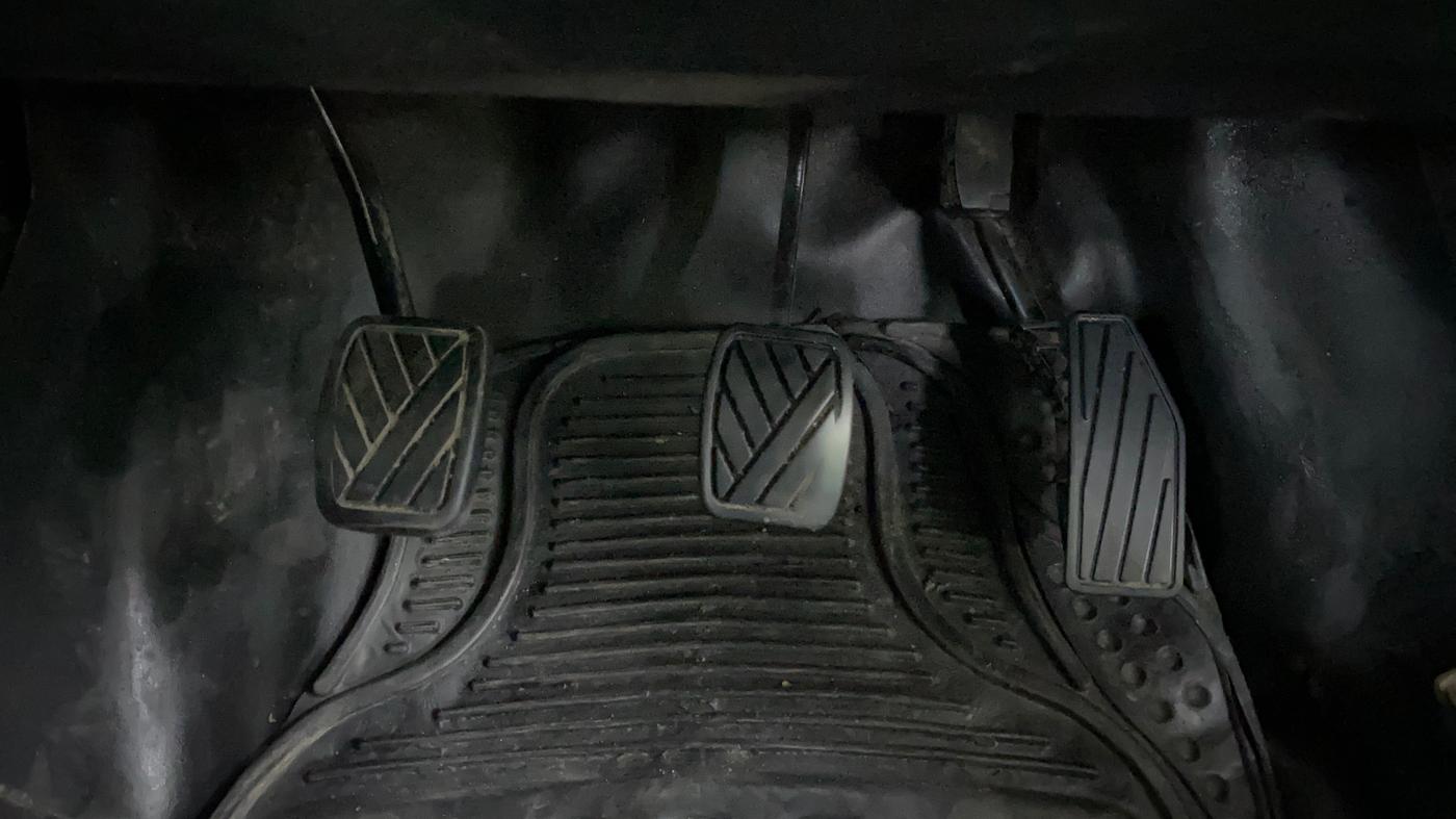 2019 Maruti Baleno DELTA PETROL 1.2, Petrol, Manual, 82,944 km, Pedals