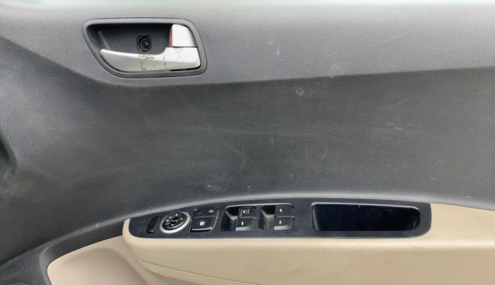 2015 Hyundai Grand i10 ASTA AT 1.2 KAPPA VTVT, Petrol, Automatic, 78,356 km, Driver Side Door Panels Control