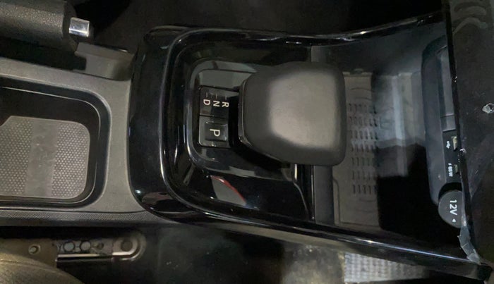 2025 Tata ALTROZ Accomplished Plus S Petrol 6DCT, Petrol, Automatic, 831 km, Gear Lever