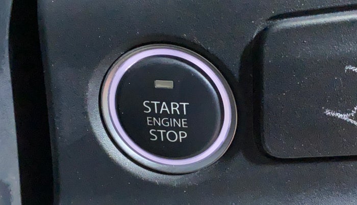 2025 Tata ALTROZ Accomplished Plus S Petrol 6DCT, Petrol, Automatic, 831 km, Keyless Start/ Stop Button