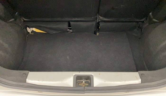 2019 Maruti New Wagon-R VXI (O) 1.2 AMT, Petrol, Automatic, 100 km, Boot Inside