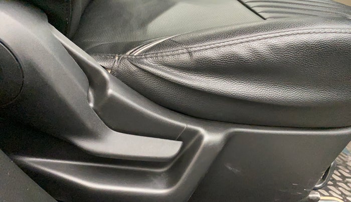 2019 Maruti New Wagon-R VXI (O) 1.2 AMT, Petrol, Automatic, 100 km, Driver Side Adjustment Panel