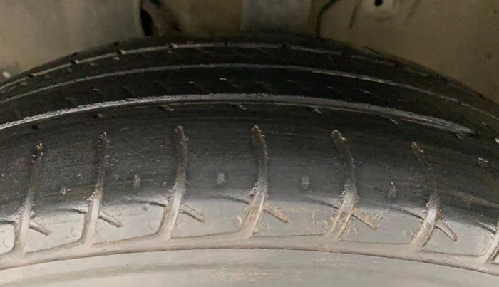 2019 Maruti New Wagon-R VXI (O) 1.2 AMT, Petrol, Automatic, 100 km, Left Front Tyre Tread