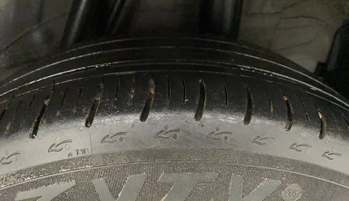 2021 Honda City 1.5L I-VTE V CVT, Petrol, Automatic, 26,269 km, Left Rear Tyre Tread