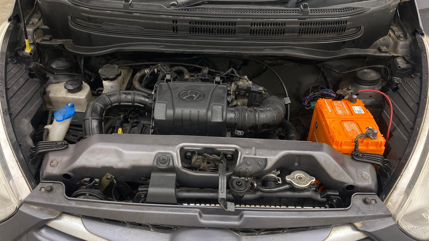 2018 Hyundai Eon SPORTZ, Petrol, Manual, 69,193 km, Engine View