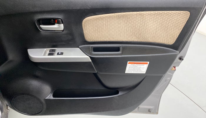 2018 Maruti Wagon R 1.0 LXI CNG, CNG, Manual, 20,650 km, Driver Side Door Panels Control