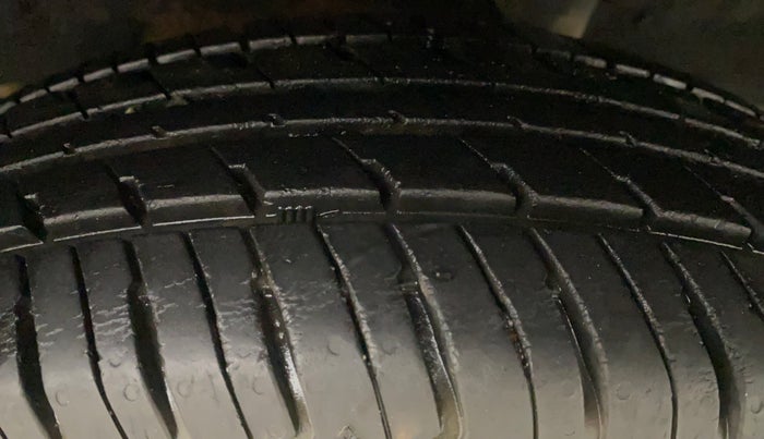 2017 Renault Kwid RXT 0.8, Petrol, Manual, 45,145 km, Left Rear Tyre Tread