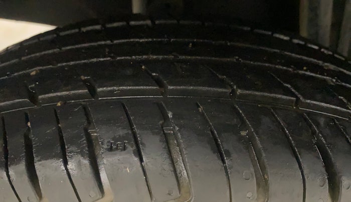 2017 Renault Kwid RXT 0.8, Petrol, Manual, 45,145 km, Right Rear Tyre Tread