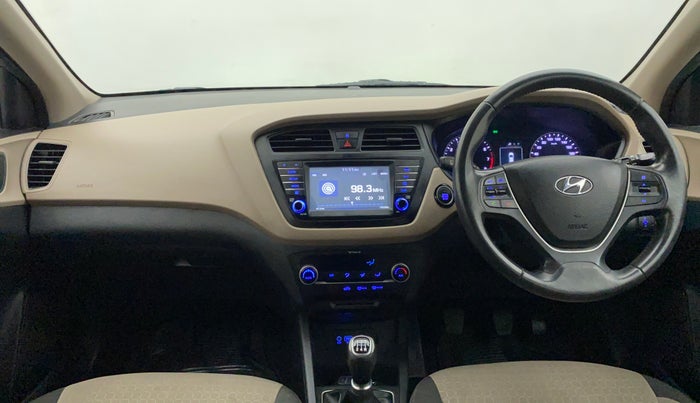 2016 Hyundai Elite i20 ASTA 1.2 (O), Petrol, Manual, 71,639 km, Dashboard
