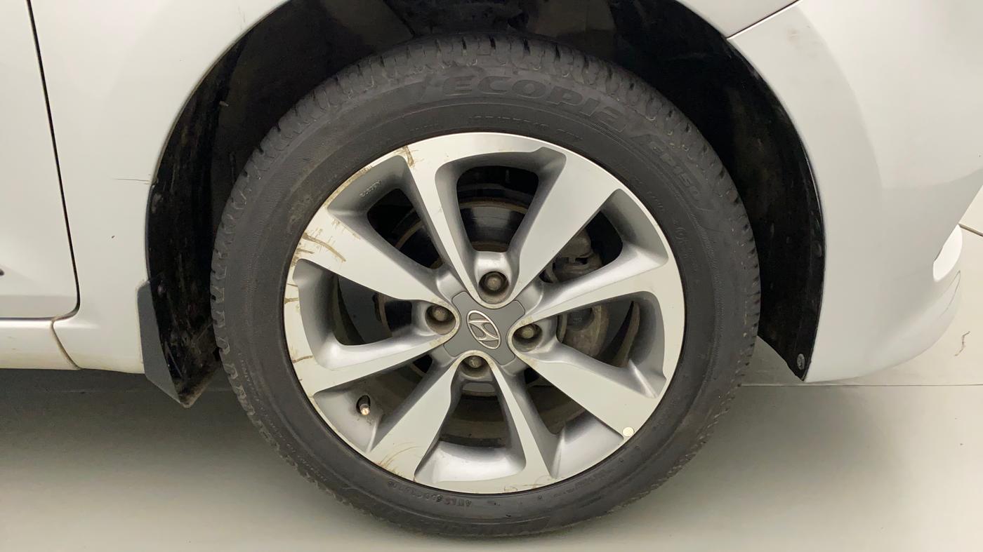 2016 Hyundai Elite i20 ASTA 1.2 (O), Petrol, Manual, 71,639 km, Right Front Wheel
