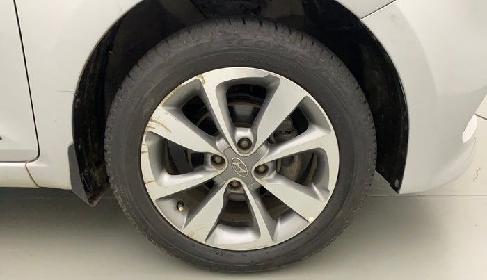 2016 Hyundai Elite i20 ASTA 1.2 (O), Petrol, Manual, 71,639 km, Right Front Wheel