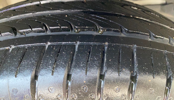 2017 Honda City 1.5L I-VTE V CVT, Petrol, Automatic, 56,720 km, Right Front Tyre Tread