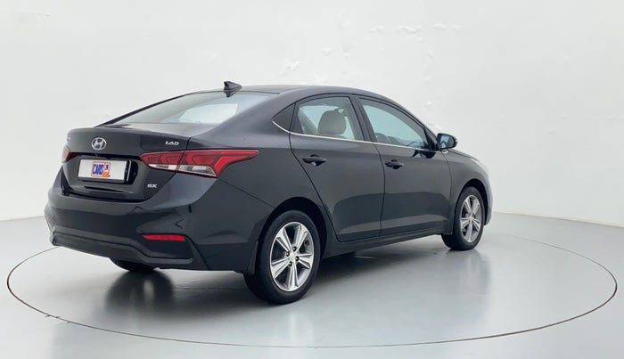 2018 Hyundai Verna 1.6 CRDI SX + AT, Diesel, Automatic, 38,821 km, Right Back Diagonal