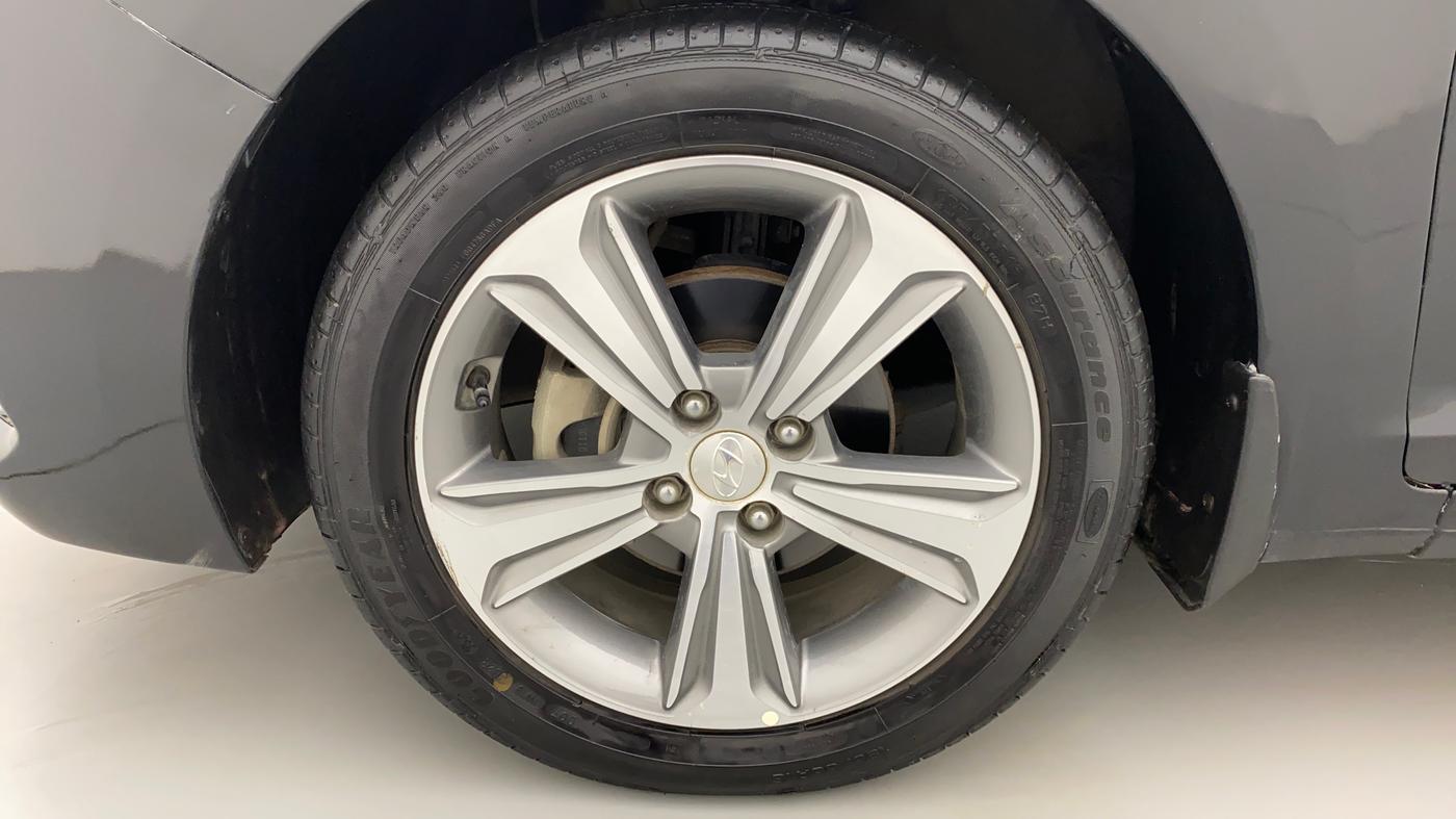 2018 Hyundai Verna 1.6 CRDI SX + AT, Diesel, Automatic, 38,821 km, Left Front Wheel
