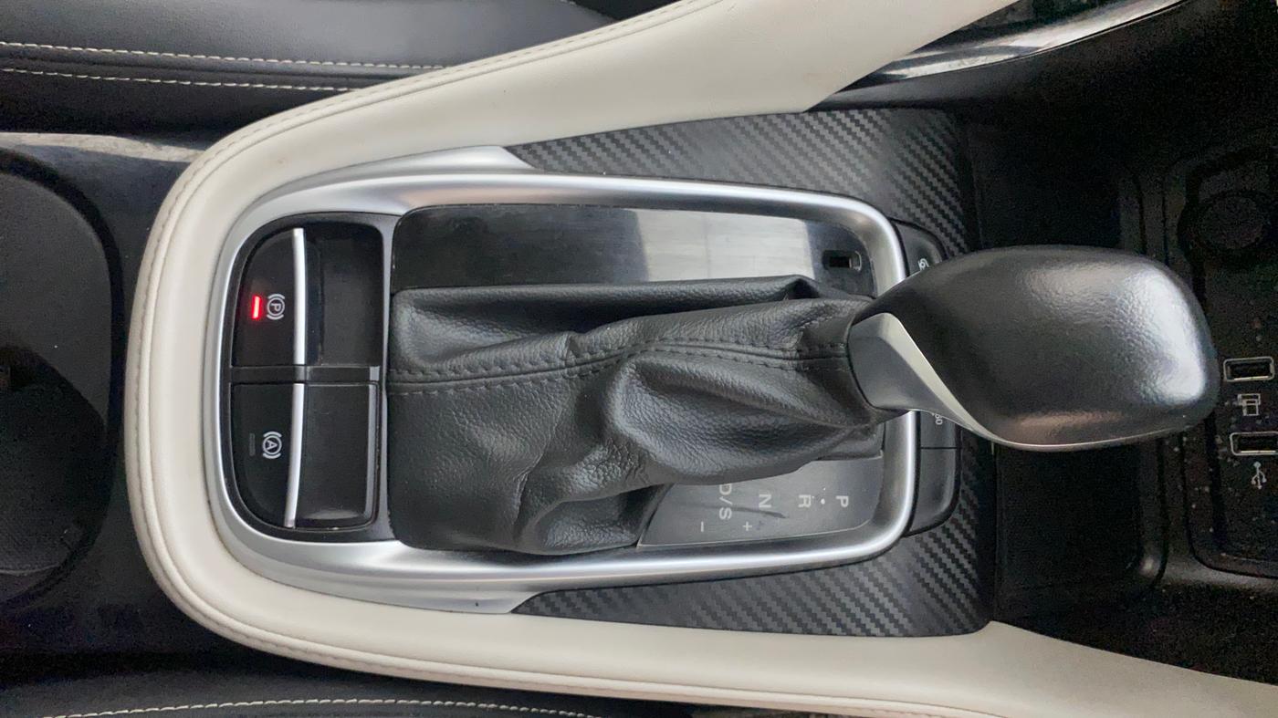 2021 MG ASTOR SAVVY 1.5 CVT, Petrol, Automatic, 40,207 km, Gear Lever