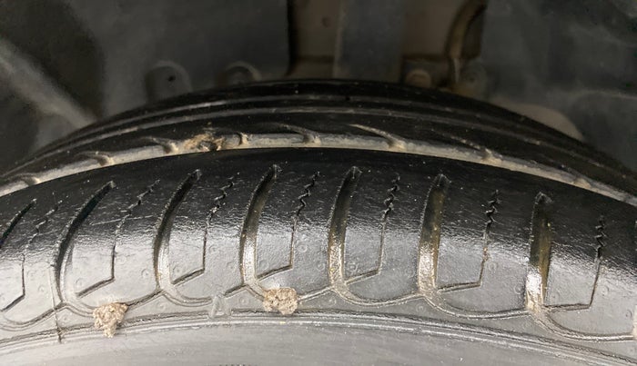 2016 Ford Ecosport TITANIUM 1.5L PETROL AT, Petrol, Automatic, 62,773 km, Left Front Tyre Tread