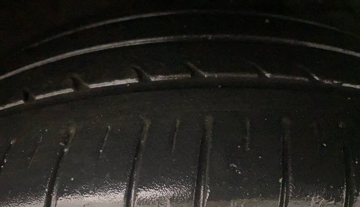 2019 Maruti Dzire ZXI PLUS AMT, Petrol, Automatic, 37,937 km, Right Front Tyre Tread